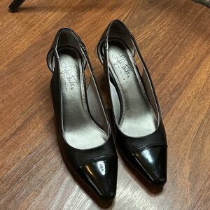 Life Stride Black Patent Heels